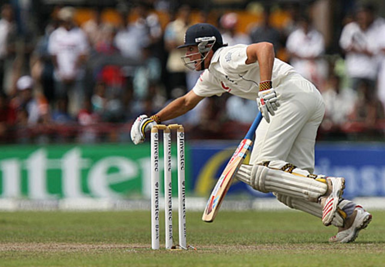 Alastair Cook steals a single Sri Lanka v England, 3rd Test, Galle, 5th day, December 22 2007