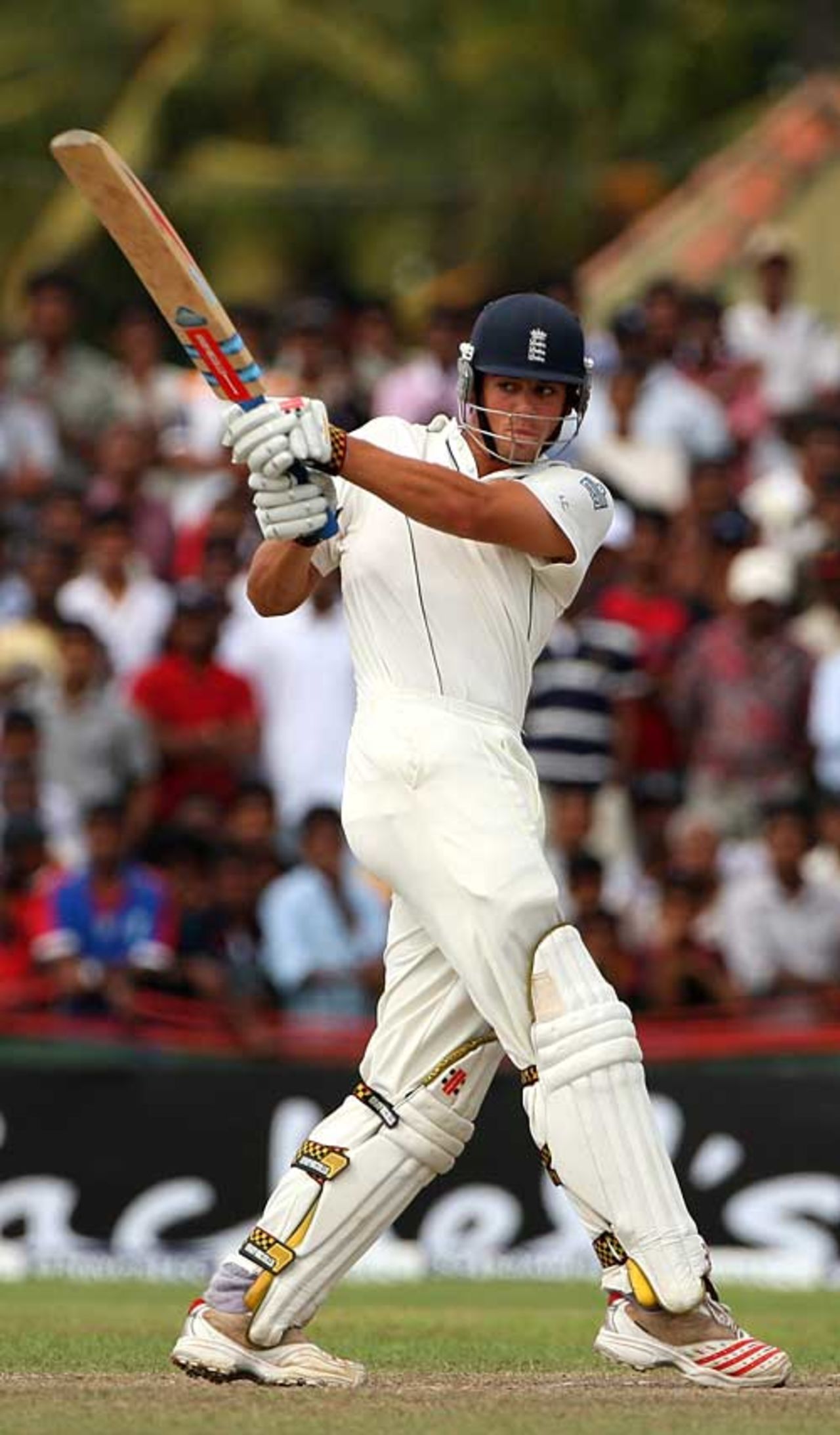 Alastair Cook pulls during his seventh Test century, Sri Lanka v England, 3rd Test, Galle, 5th day, December 22 2007