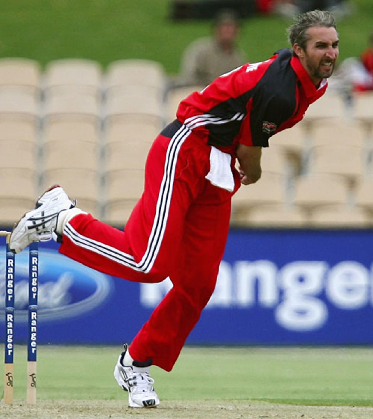 Jason Gillespie took 1 for 18 off eight overs, South Australia v Queensland, FR Cup, Adelaide, December 23, 2007