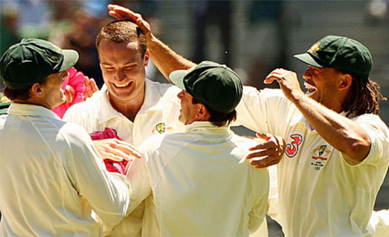 All smiles as Australia wobbled India's top order, Australia v India, 1st Test, MCG, December 27, 2007