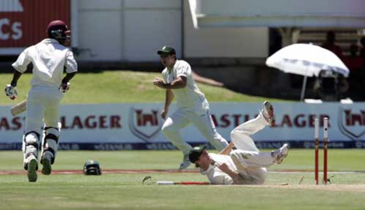 AB de Villiers lies sprawled on the ground after running out Darren Sammy, South Africa v West Indies, 1st Test, Port Elizabeth, 2nd day, December 27, 2007