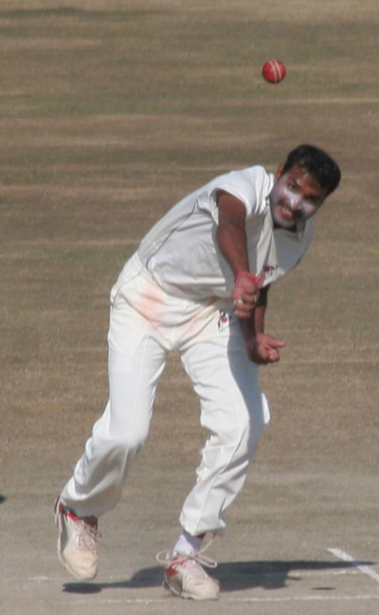 Rajasthan's Sumit Mathur fires in a delivery, Himachal Pradesh v Rajasthan, Ranji Trophy Super League, Group A, 7th round, 3rd day, Dharamsala, December 27, 2007 