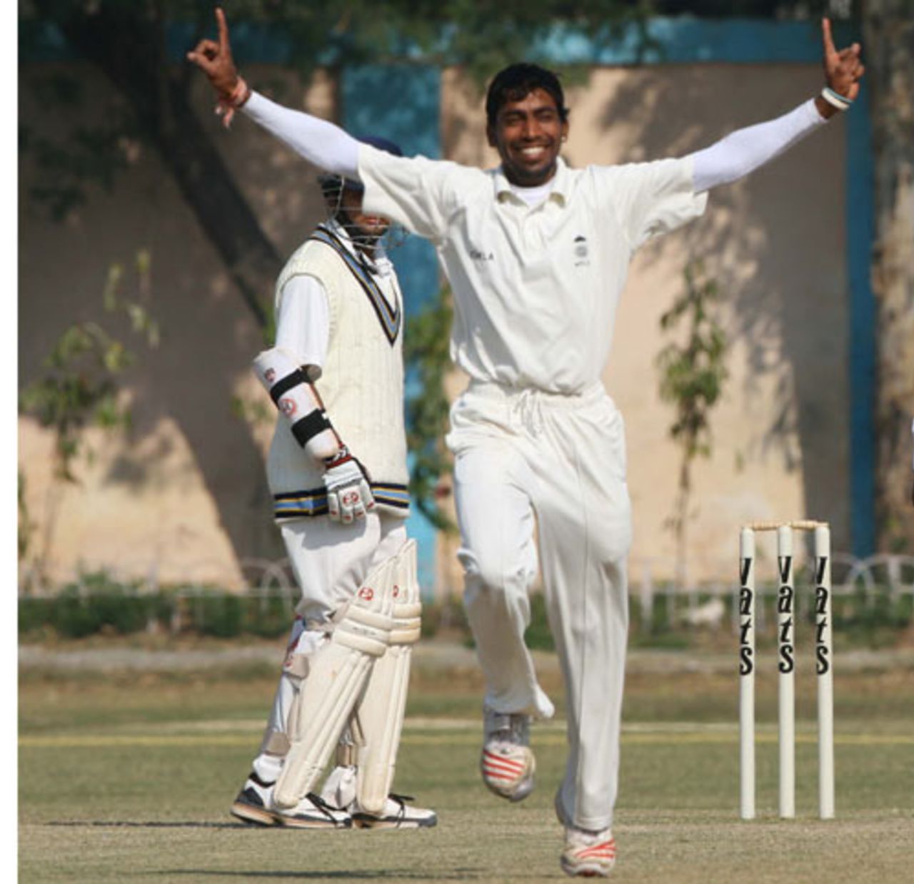 Madhya Pradesh's Sunil Dholpure is ecstatic after taking a wicket, Gujarat v Madhya Pradesh, Ranji Trophy Plate League, 1st semi-final, 3rd day, Karnail Singh Stadium, Delhi, December 27, 2007 