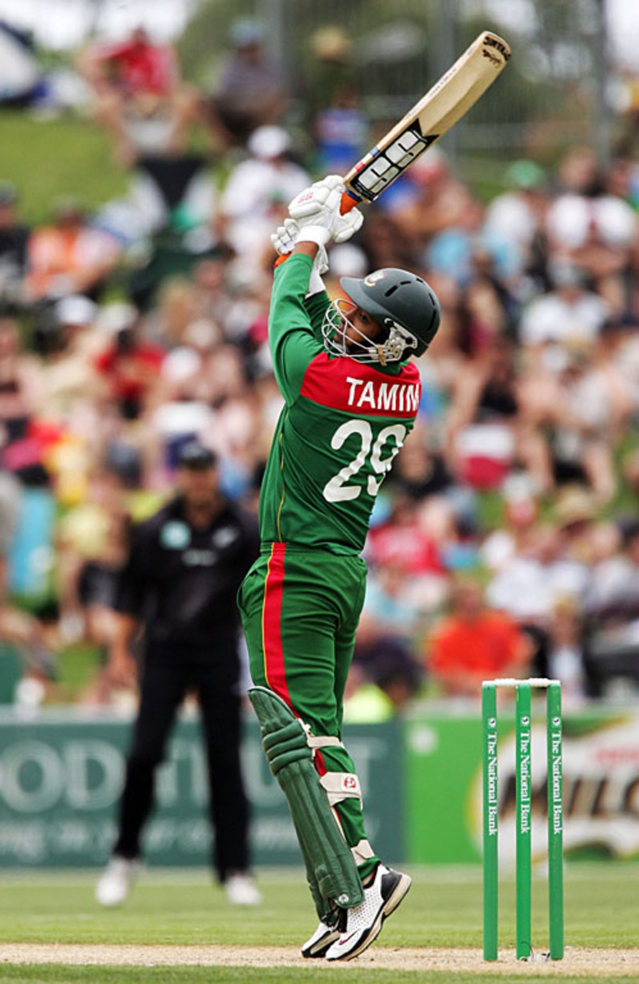 Tamim Iqbal cuts one high, New Zealand v Bangladesh, 2nd ODI, Napier, December 28, 2007