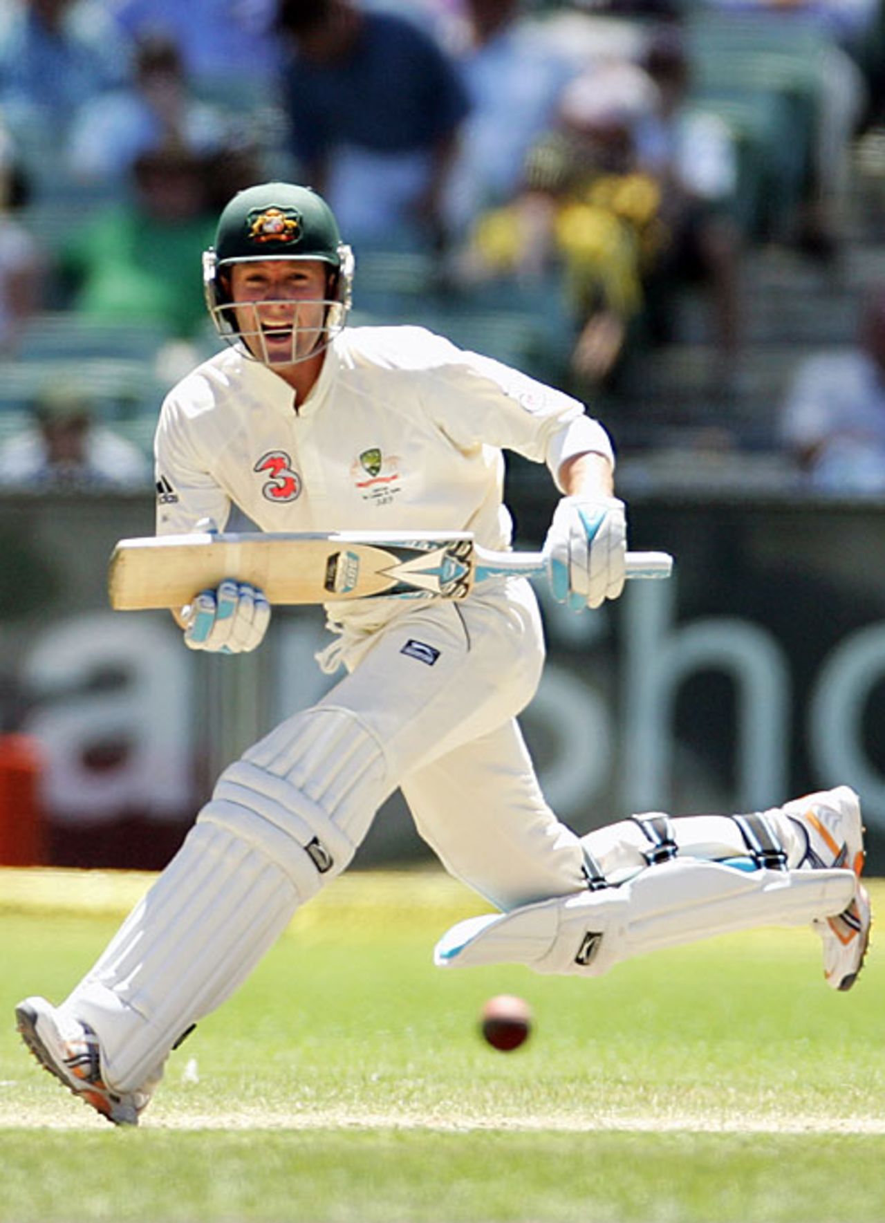 Michael Clarke calls for a single, Australia v India, 1st Test, Melbourne, 3rd day, December 28, 2007