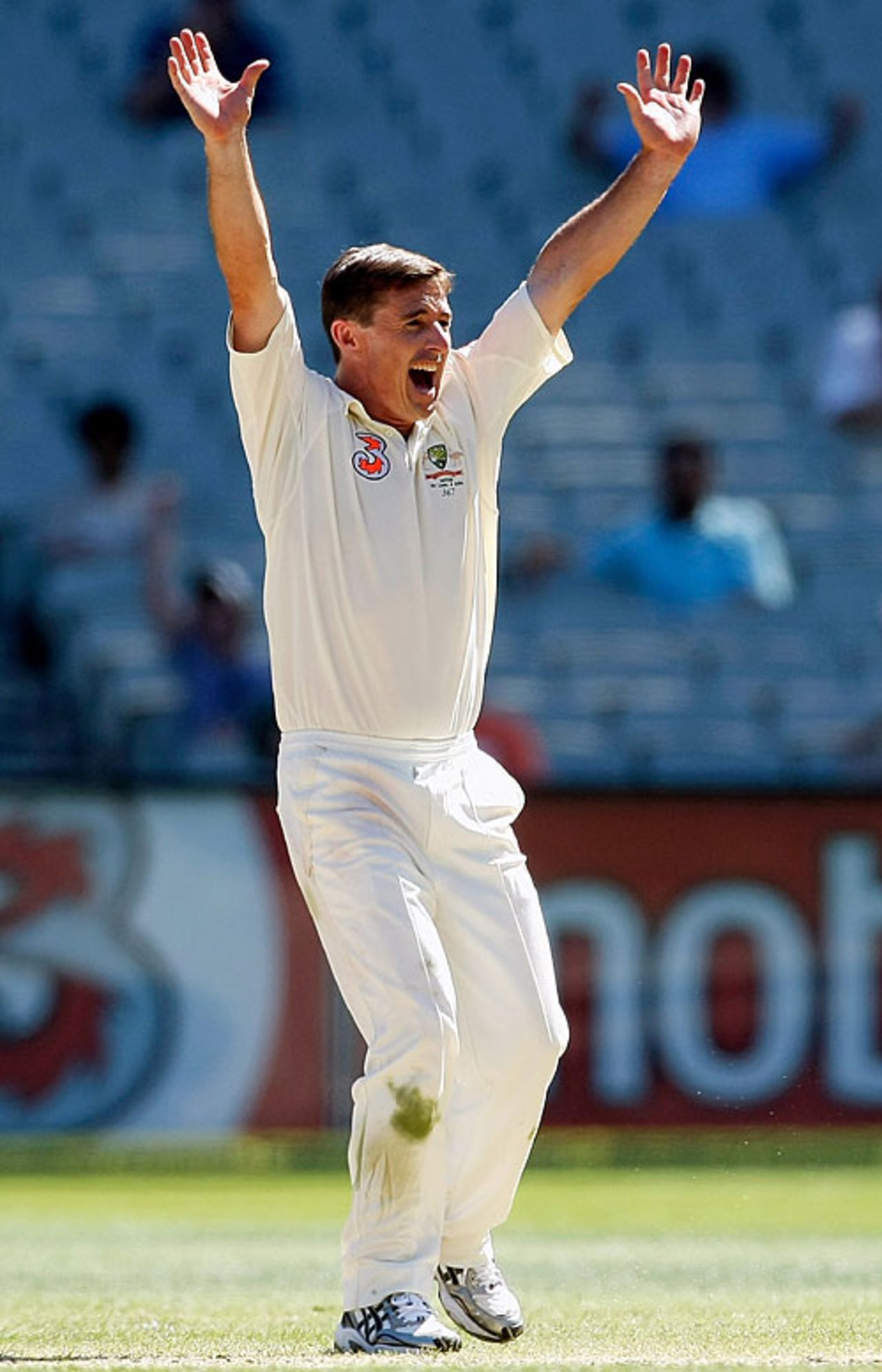 Brad Hogg took 2 for 51 in the second innings, Australia v India, 1st Test, Melbourne, 4th day, December 29, 2007