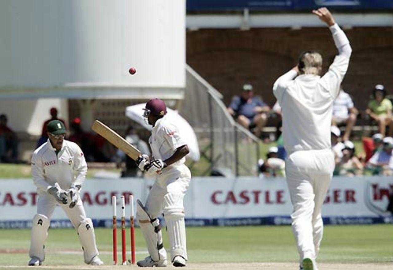 Paul Harris bowls Daren Powell to claim the first wicket of the morning, South Africa v West Indies, 1st Test, Port Elizabeth, 4th day, December 29, 2007