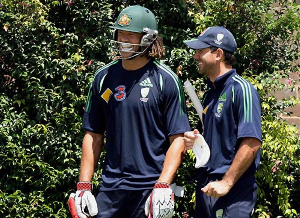 Andrew Symonds and Ricky Ponting take a break during training, Sydney, January 1, 2008