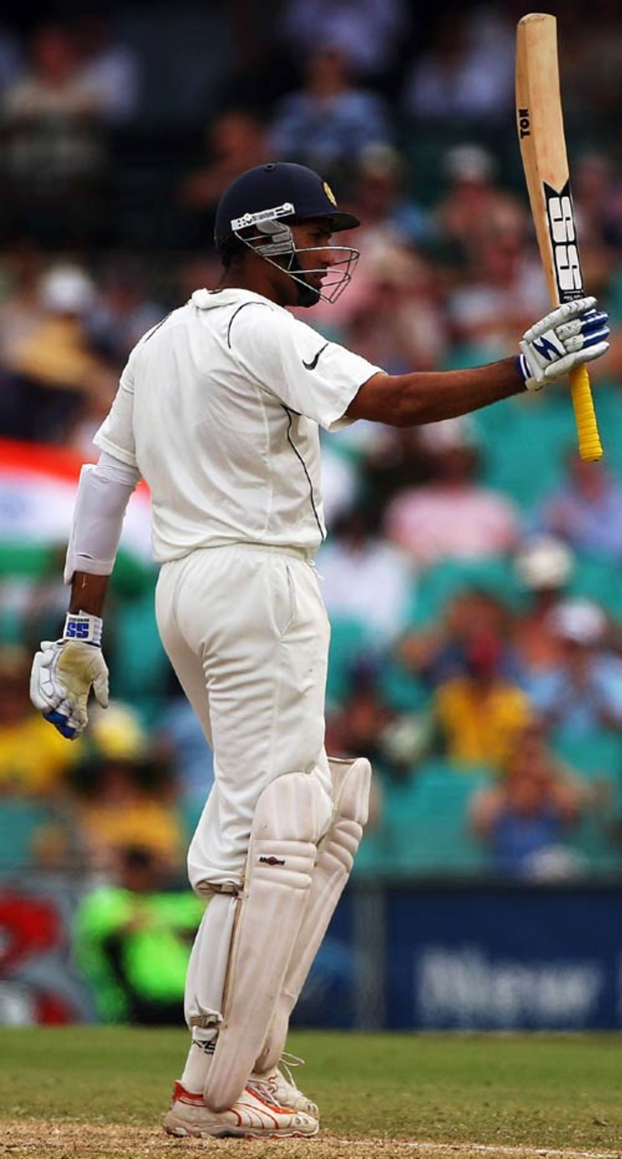 VVS Laxman celebrates reaching his half-century, Australia v India, 2nd Test, Sydney, 2nd day, January 3, 2008