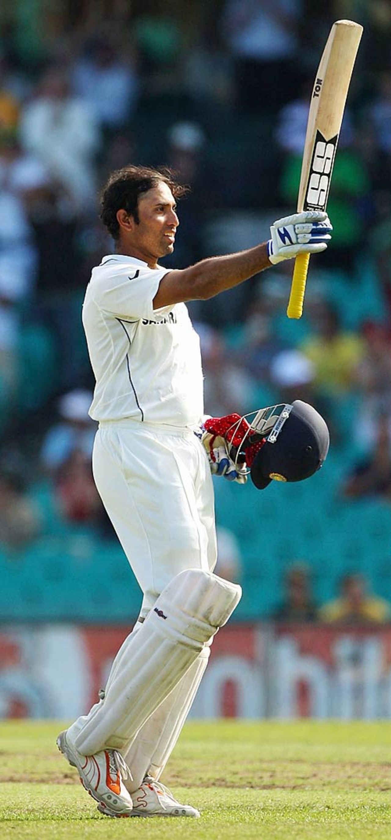 VVS Laxman raises the bat after reaching his third consecutive Test hundred in Sydney, Australia v India, 2nd Test, Sydney, 2nd day, January 3, 2008