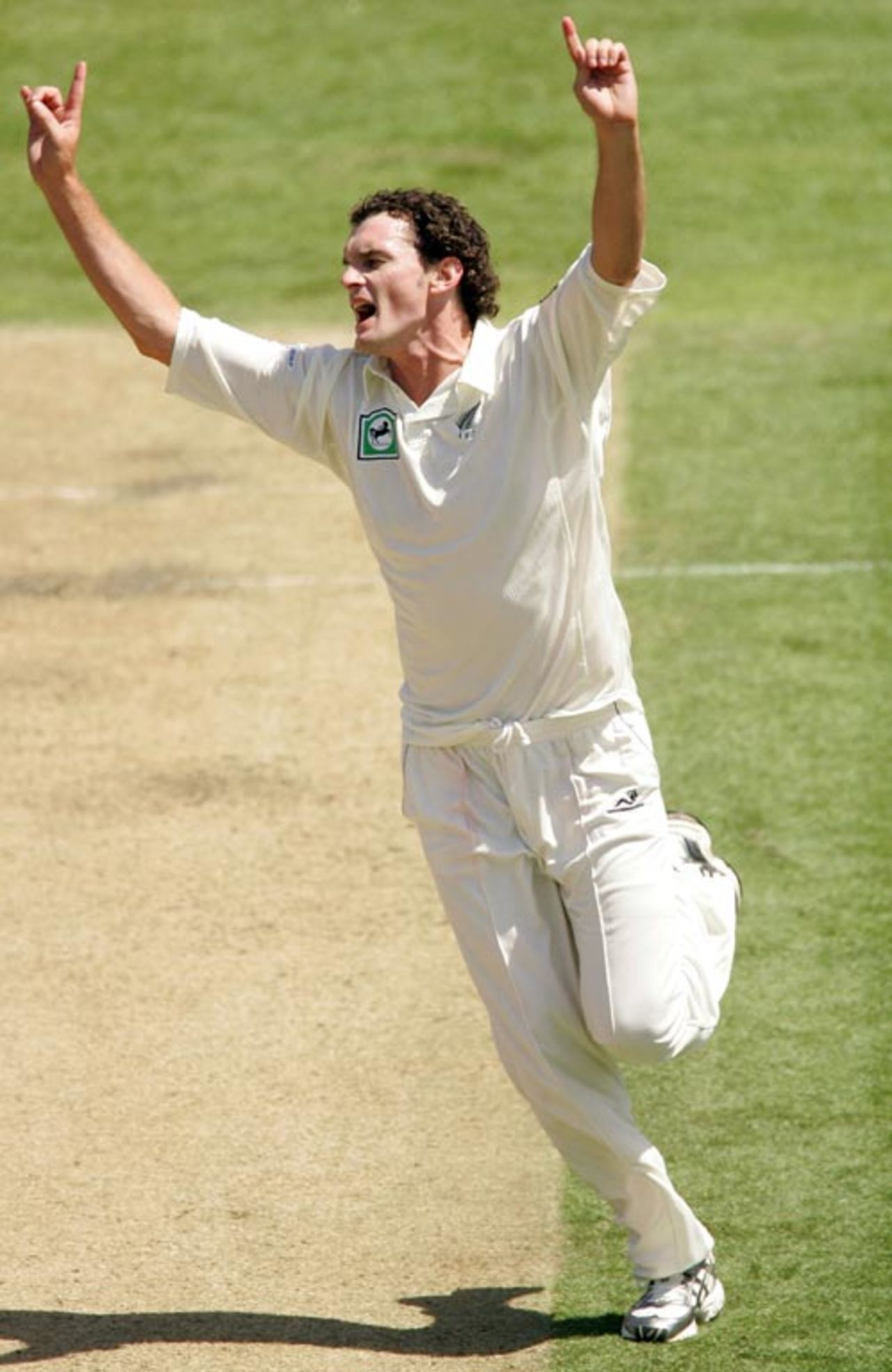 Kyle Mills savours a wicket, New Zealand v Bangladesh, 1st Test, Dunedin, 1st day, January 4, 2008