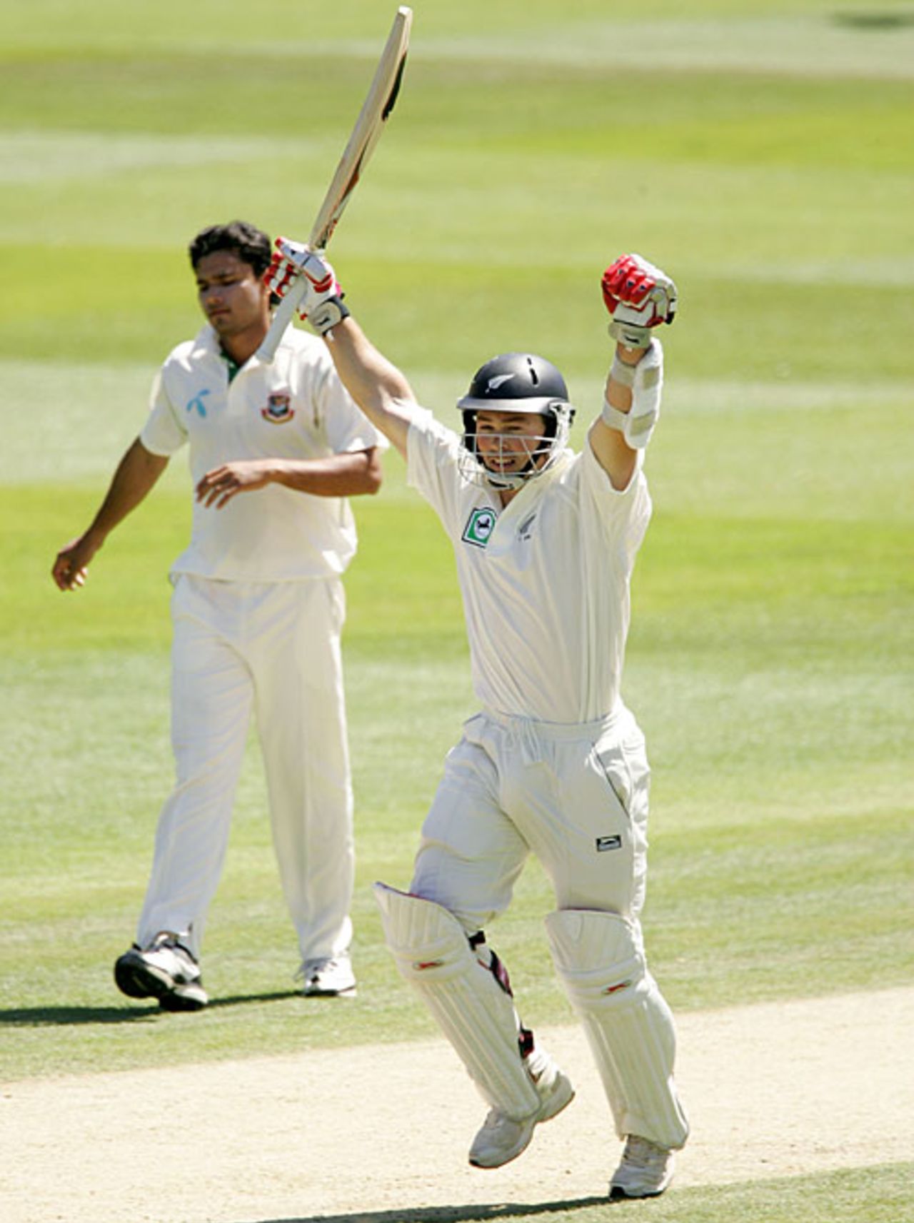 Matthew Bell scored a century on his comeback New Zealand v Bangladesh, 1st Test, Dunedin, 2nd day, January 5, 2008