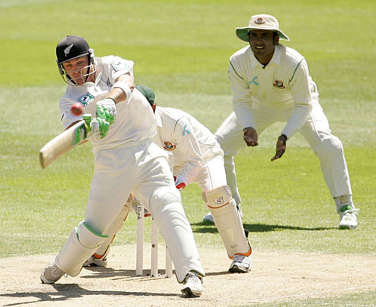 Brendon McCullum pulls for six, New Zealand v Bangladesh, 1st Test, Dunedin, 2nd day, January 5, 2008