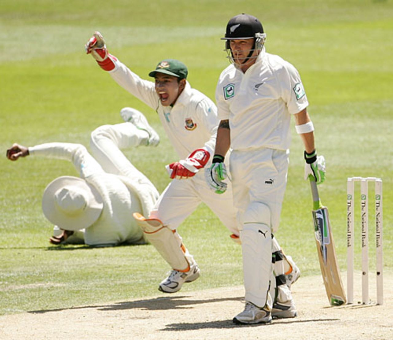 Brendon McCullum is caught at slip, New Zealand v Bangladesh, 1st Test, Dunedin, 2nd day, January 5, 2008
