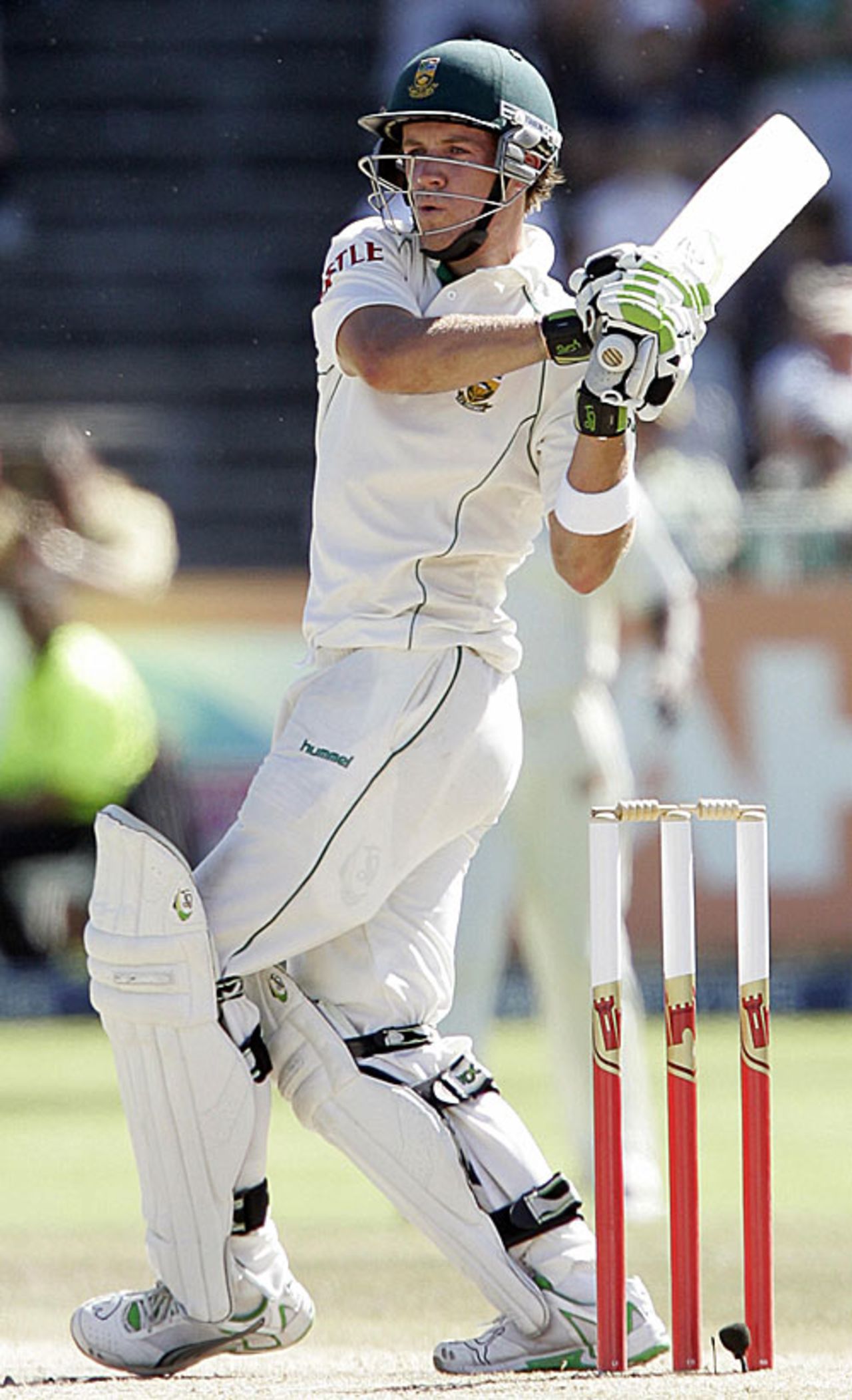AB de Villiers goes on the pull, South Africa v West Indies, 2nd Test, Cape Town, January 5, 2008