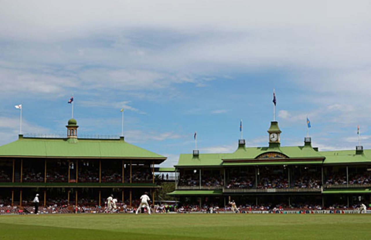 Blue skies at the Sydney Cricket Ground, Australia v India, 2nd Test, Sydney, 5th day, January 6, 2008