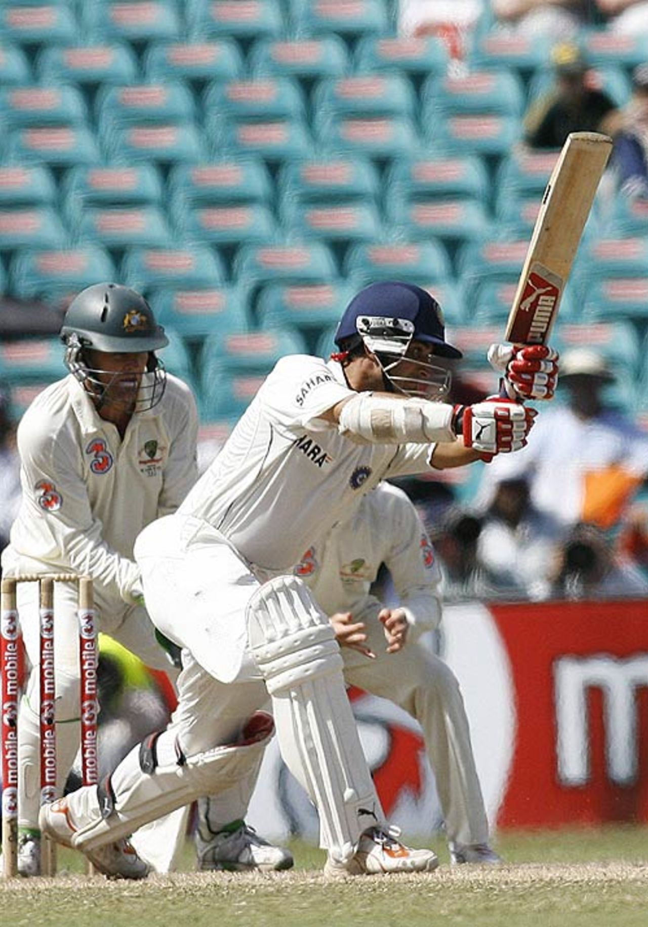 Sourav Ganguly drives on his way to 51, Australia v India, 2nd Test, Sydney, 5th day, January 6, 2008