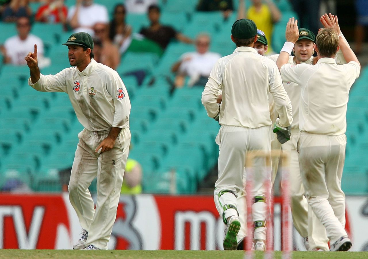 "Steve Buckner debuted for Australia in that match:" Harbhajan Singh takes a dig take at Aussies remembering the 2007/08 series - sportzpoint.com