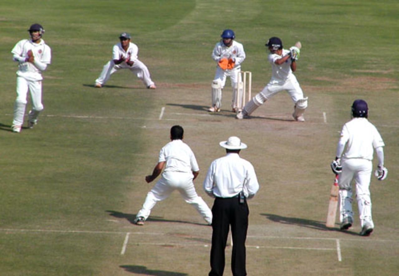 Mithun Manhas made 97 as Delhi took the first-innings lead, Baroda v Delhi, semi-final, Ranji Trophy Super League, Indore, 2nd day, January 6, 2008 