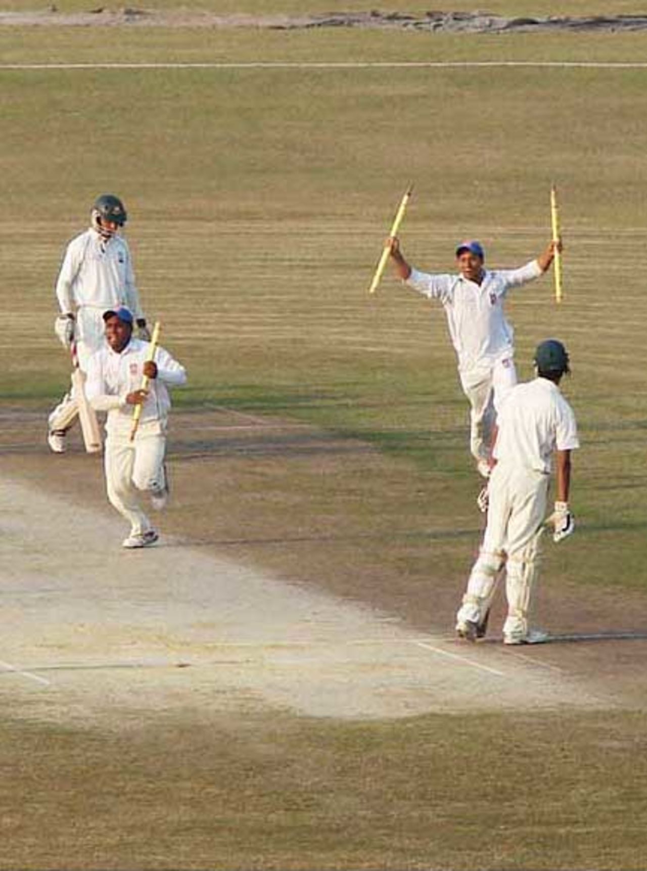 Khulna players celebrate after taking the last Barisal wicket, Khulna v Barisal, National Cricket League, Dhaka, January 7, 2008