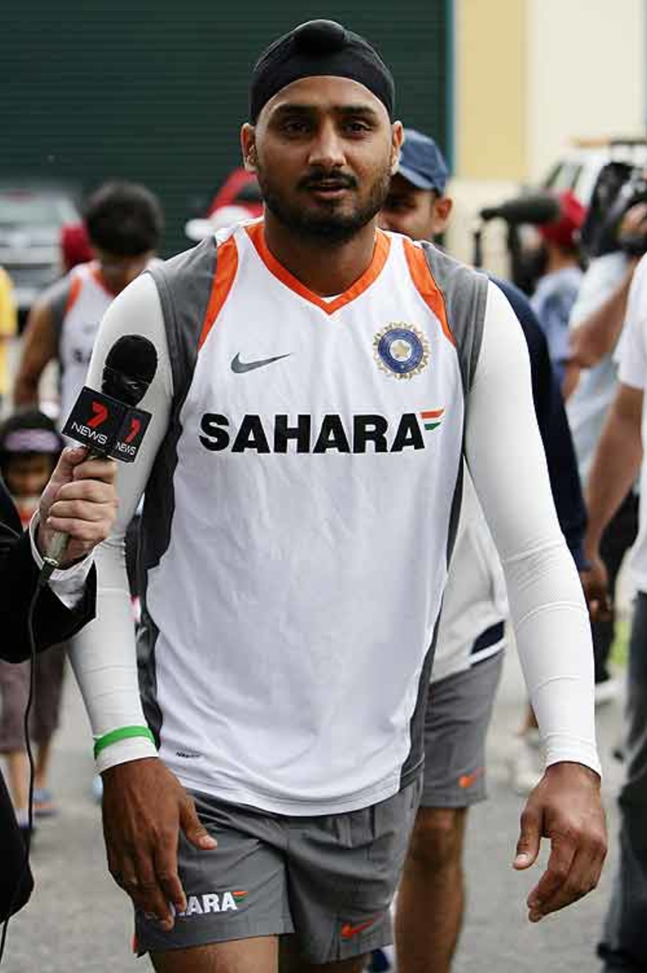 Harbhajan Singh tries to ignore a reporter after a trip to Bondi Beach, Sydney, January 8, 2008