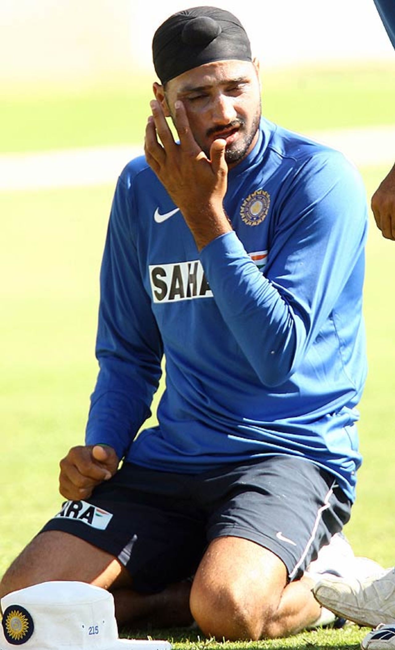 Harbhajan Singh injured his forehead during the warm-up, ACT XI v Indians, 2nd day, Canberra, January 11, 2008