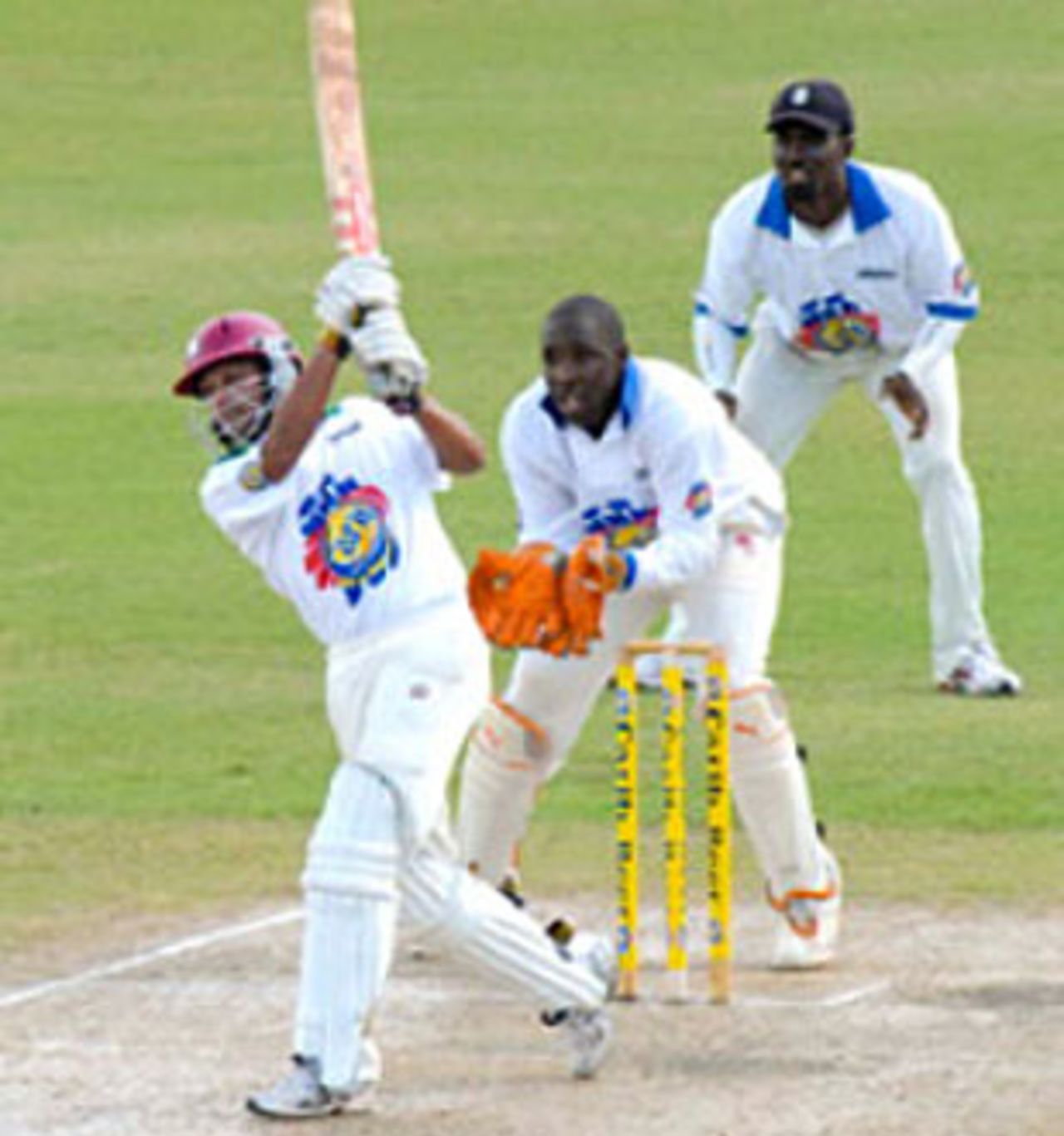 Ramnaresh Sarwan drives on his way to 55, Barbados v Guyana, Bridgetown, Carib Beer Series, January 11, 2008