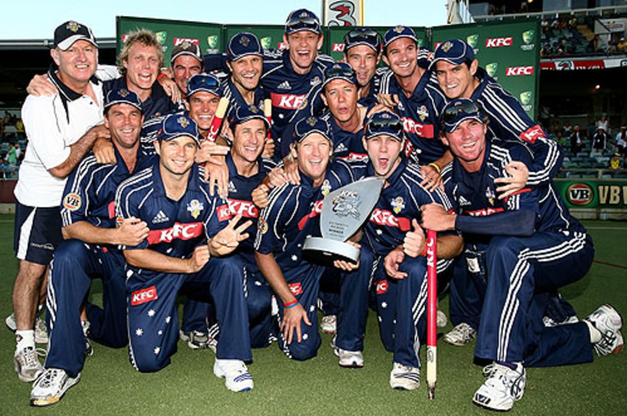 The victorious Victorians with the KFC silverware, Western Australia v Victoria, KFC Twenty20 final, January 13, 2008