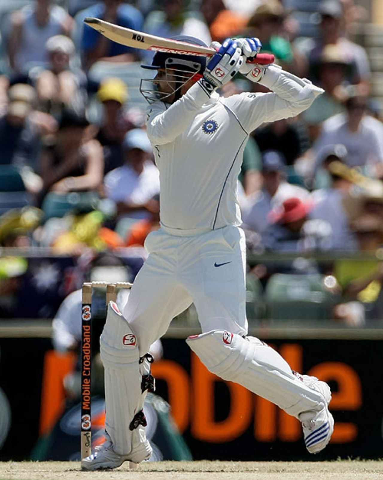 Virender Sehwag made 29 on return to Test cricket, Australia v India, 3rd Test, 1st day, Perth, January 16, 2008