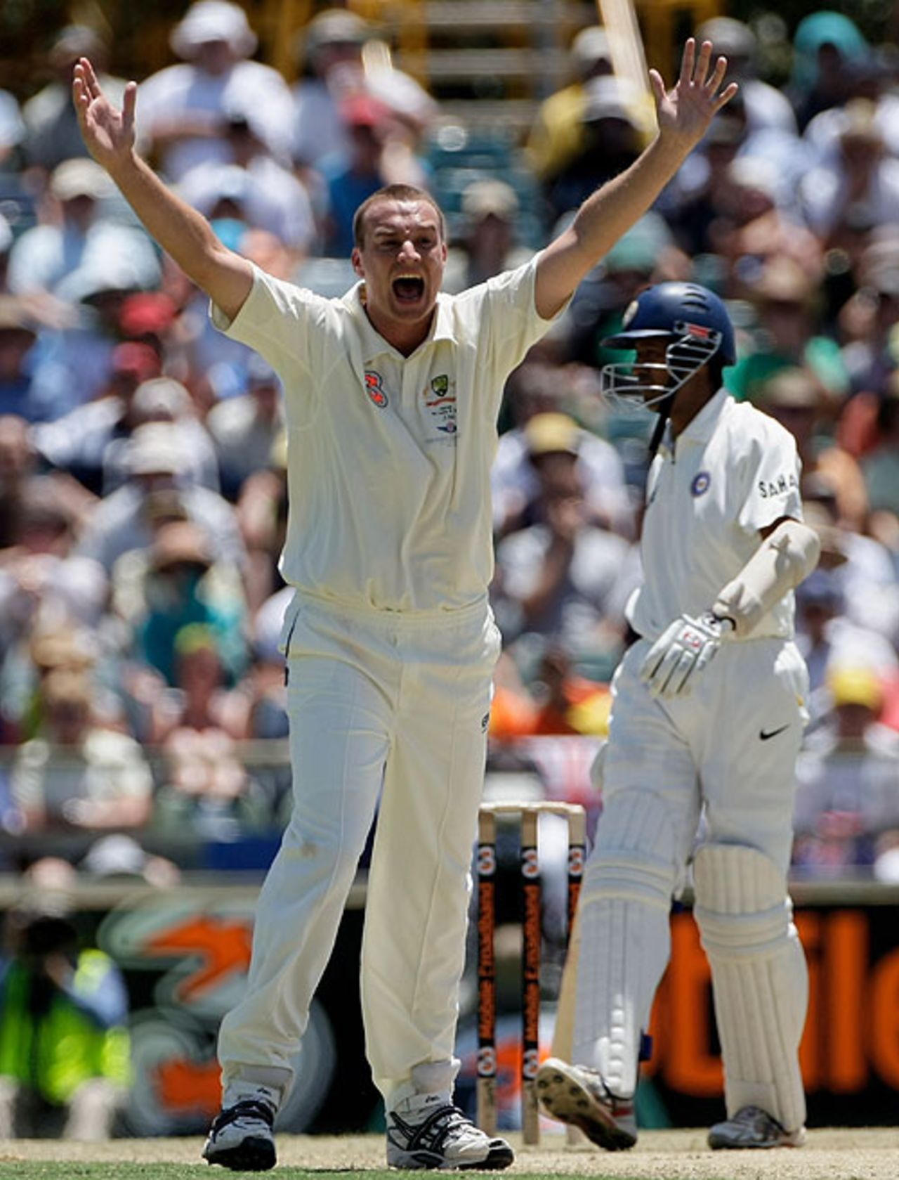 Stuart Clark belts out an appeal, Australia v India, 3rd Test, 1st day, Perth, January 16, 2008