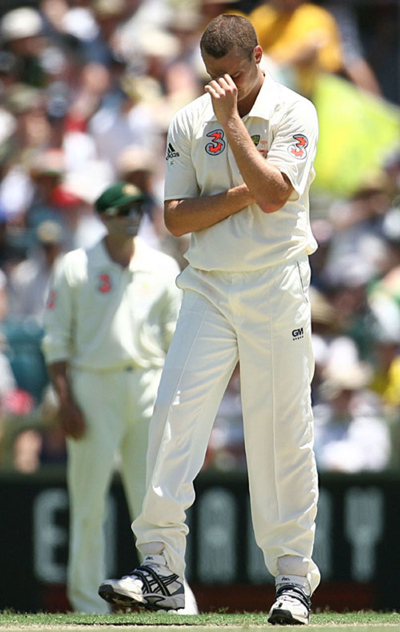 Stuart Clark went wicketless in his first spell, Australia v India, 3rd Test, Perth, 1st day, January 16, 2008