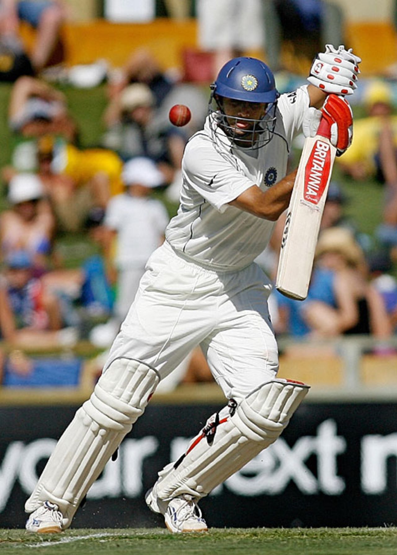Rahul Dravid pushes through the off side, Australia v India, 3rd Test, Perth, 1st day, January 16, 2008