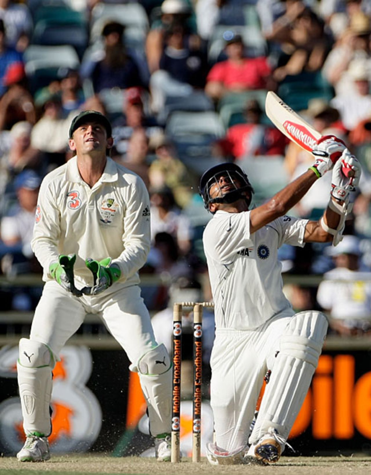 Rahul Dravid holed out on 93, Australia v India, 3rd Test, Perth, 1st day, January 16, 2008