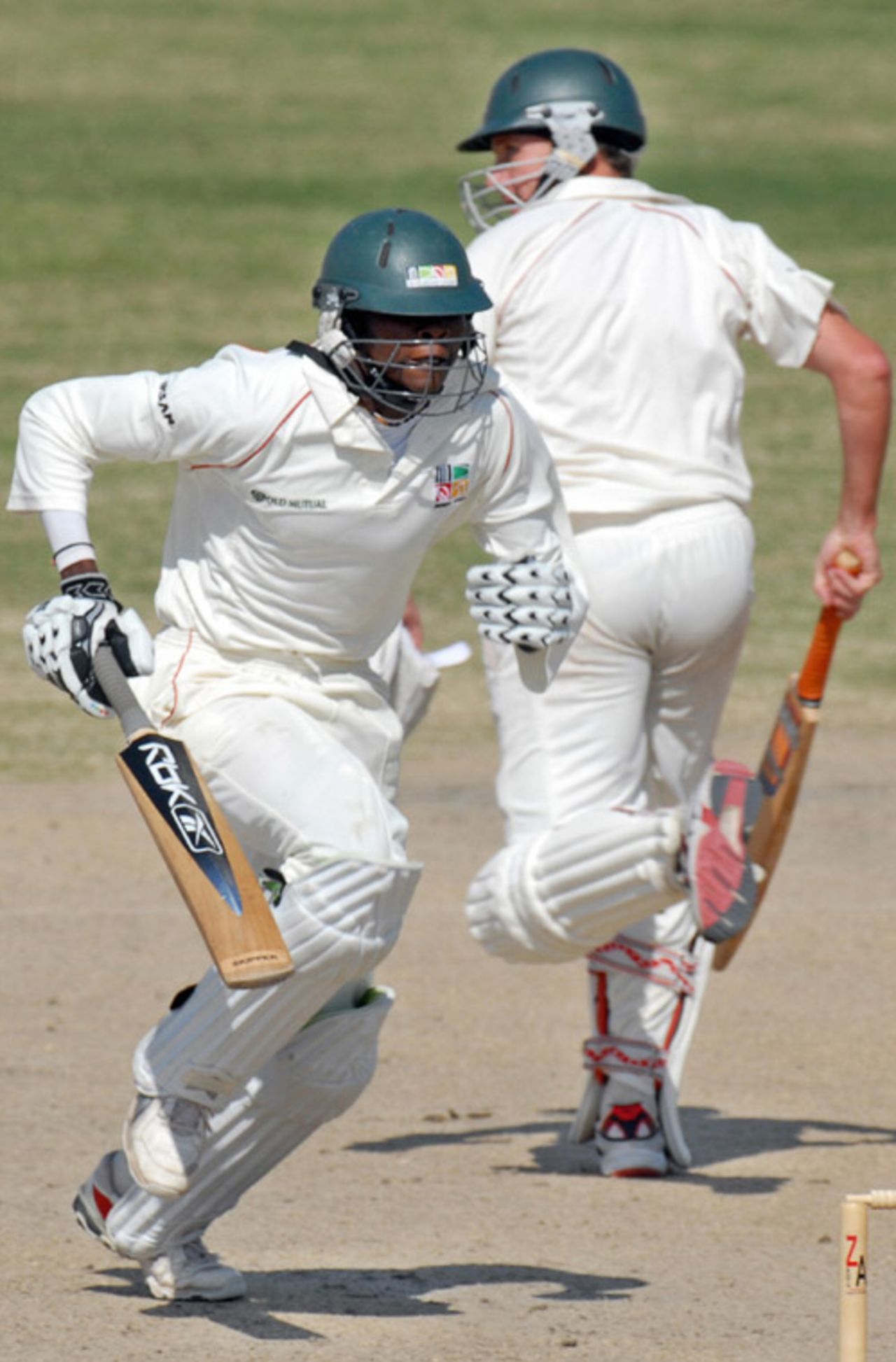 Timycen Maruma and Gary Brent pick up a single during their 86-run eighth-wicket stand, Patron's XI v Zimbabweans, Karachi, 4th day, January 17, 2008 






