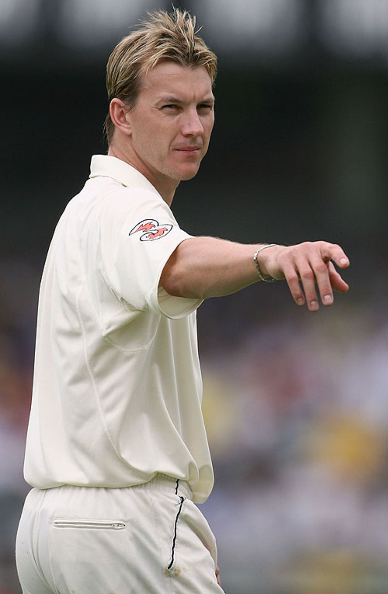Brett Lee walks off after a luckless over, Australia v India, 3rd Test, Perth, 3rd day, January 18, 2008