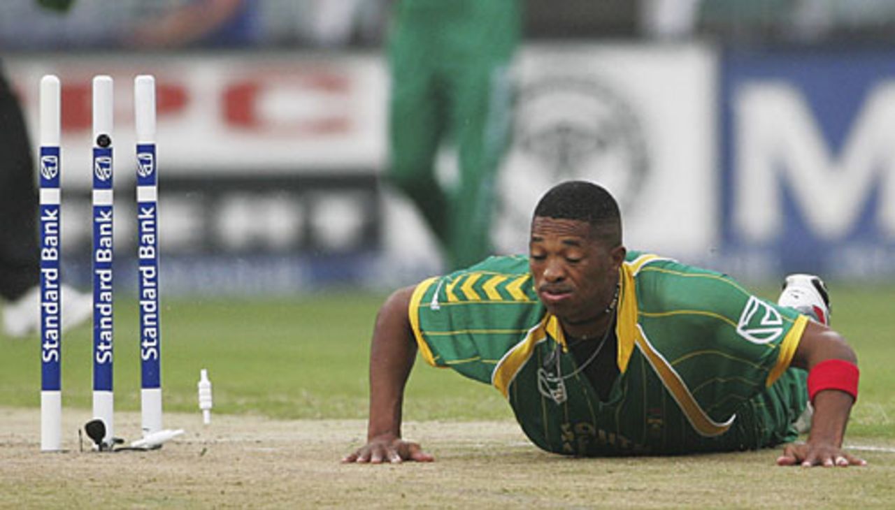 Makhaya Ntini dived full length to run out Devon Smith, South Africa v West Indies, 2nd Twenty20, Johannesburg, January 18, 2008