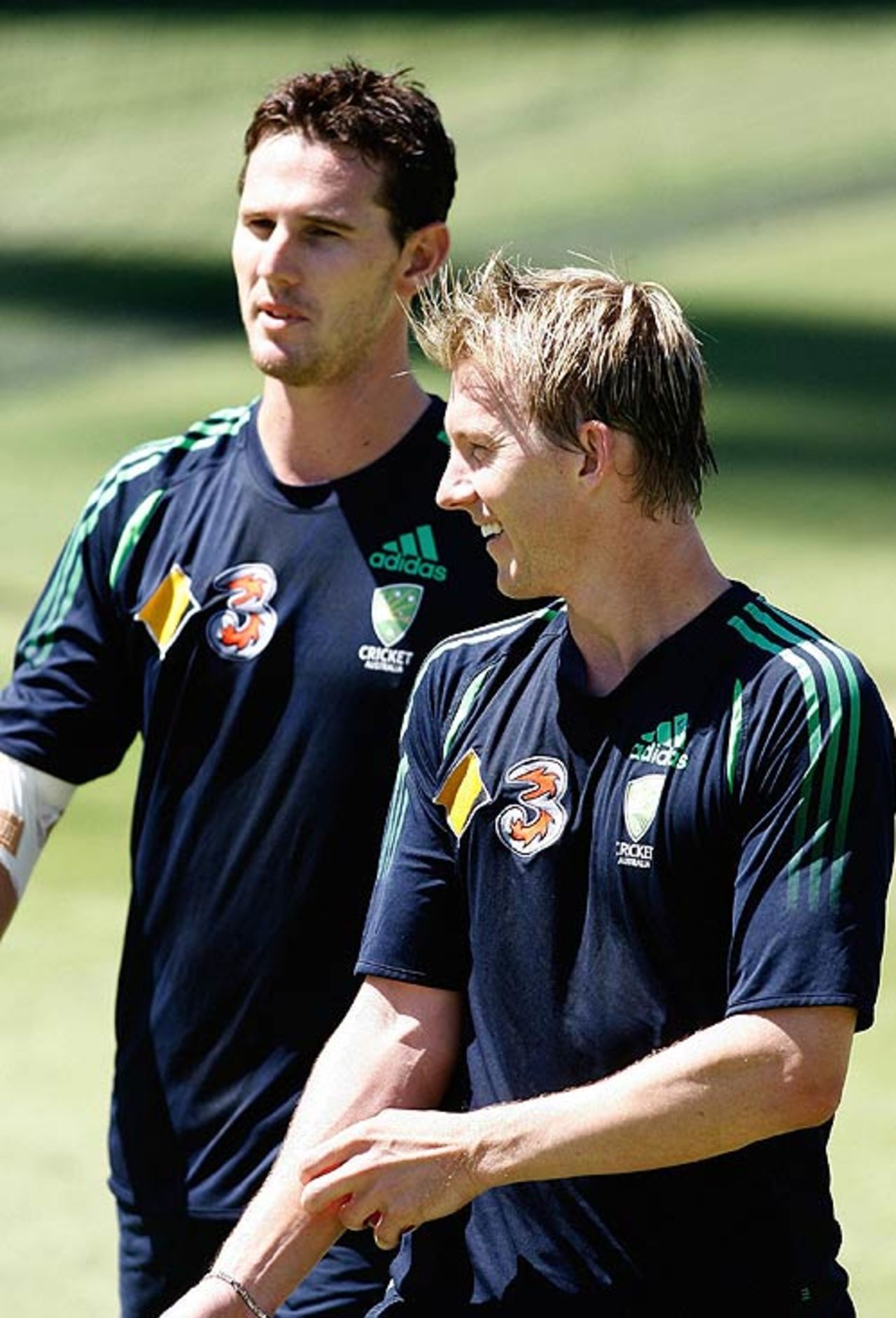 Shaun Tait and Brett Lee at Australia's training session, Adelaide, January 22, 2008