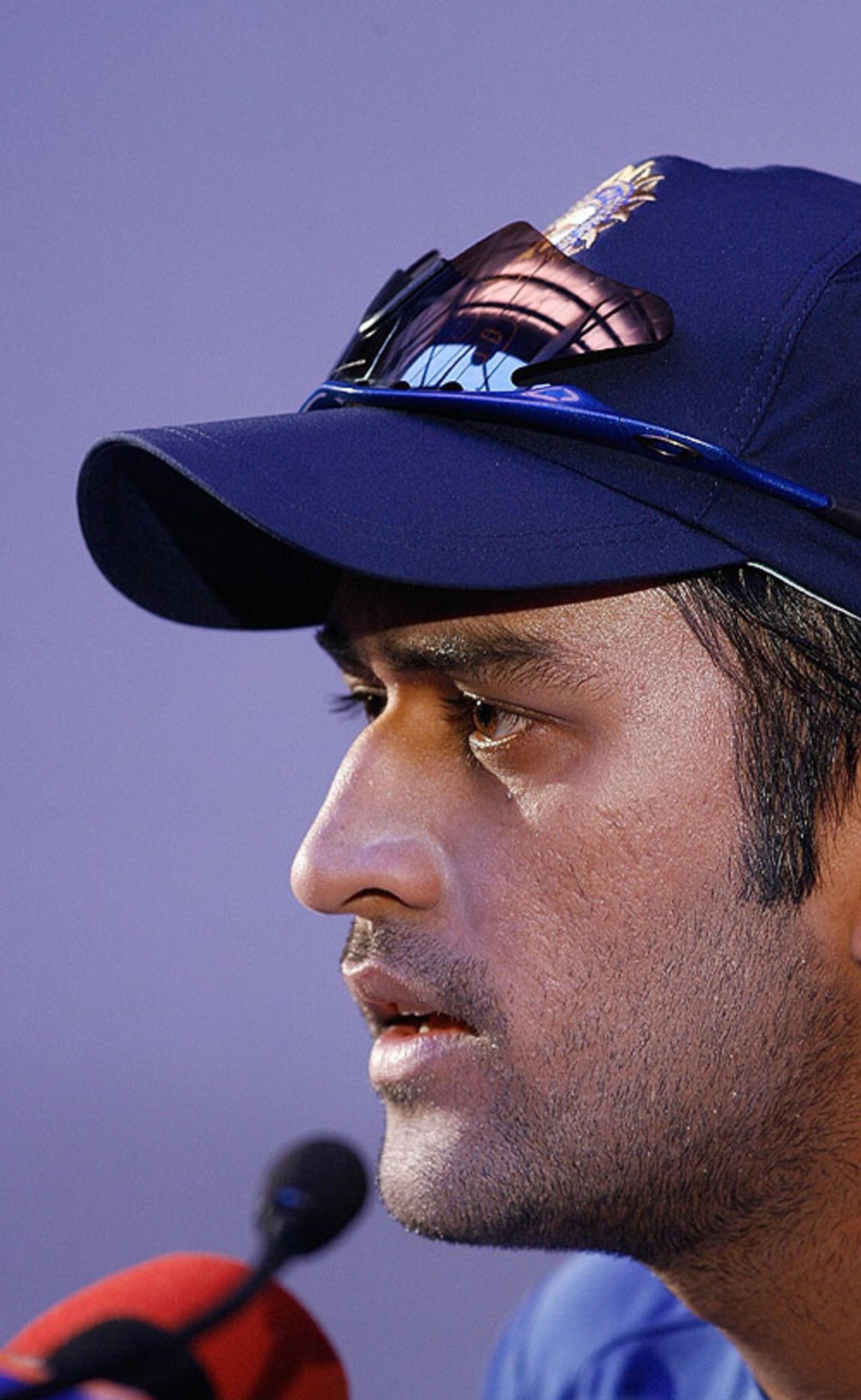 Mahendra Singh Dhoni addresses the media, Adelaide, January 22, 2008
