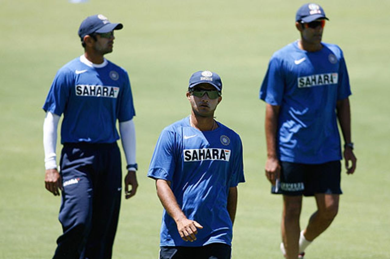 Rahul Dravid, Sourav Ganguly and Anil Kumble take a breather, Adelaide, January 22, 2008