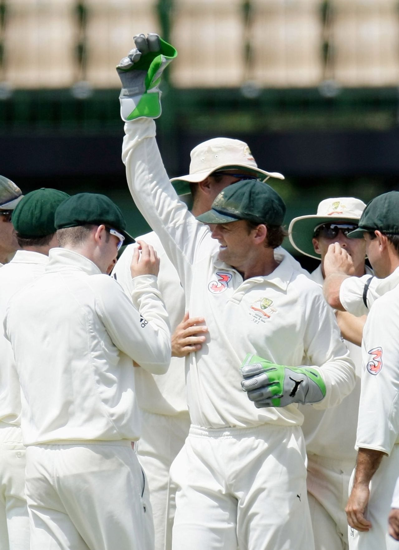 Adam Gilchrist equals Mark Boucher's record of most Test dismissals, Australia v India, 4th Test, Adelaide, 2nd day, January 25, 2008