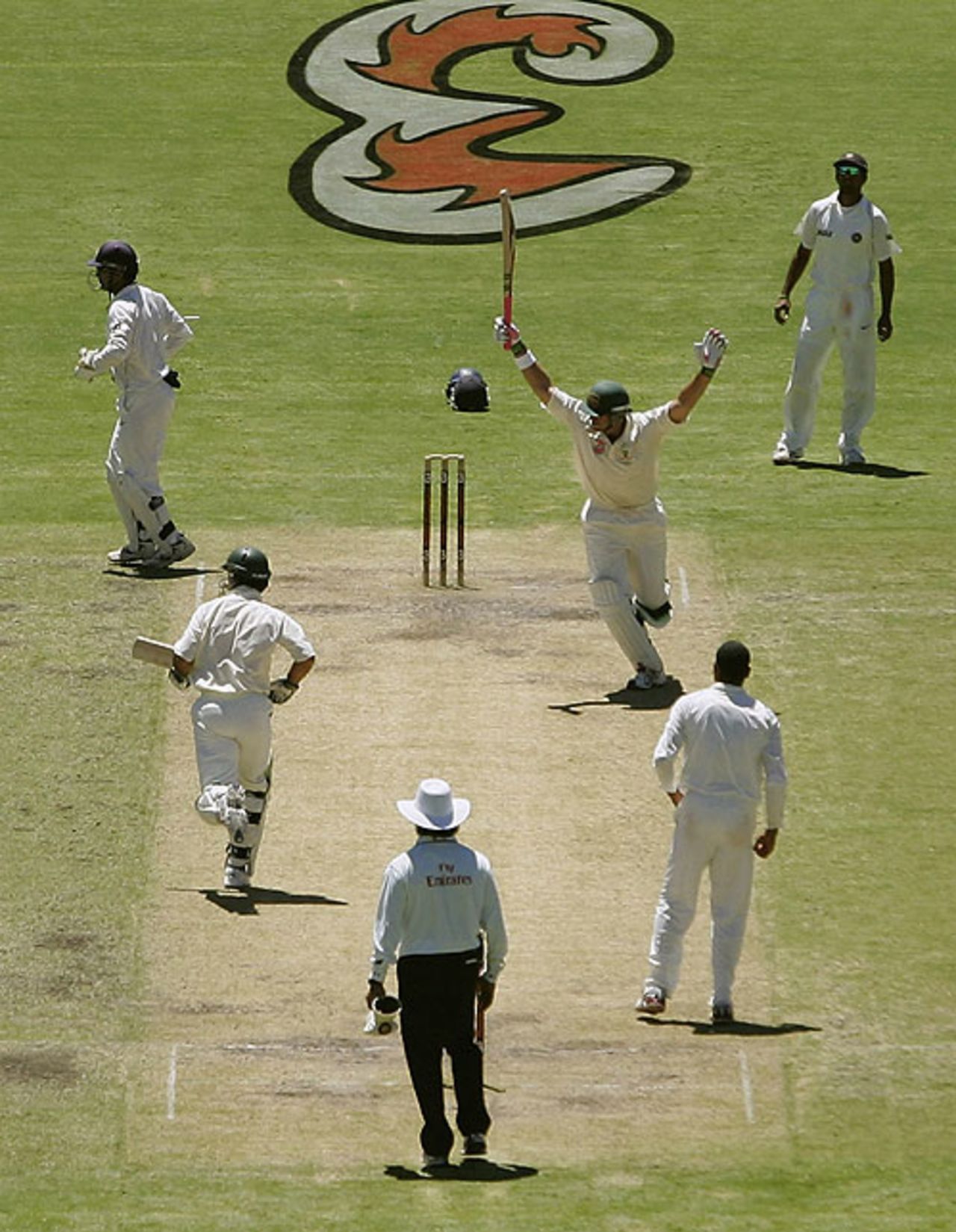 Matthew Hayden erupts as he completes his 30th hundred, Australia v India, 4th Test, Adelaide, 3rd day, January 26, 2008