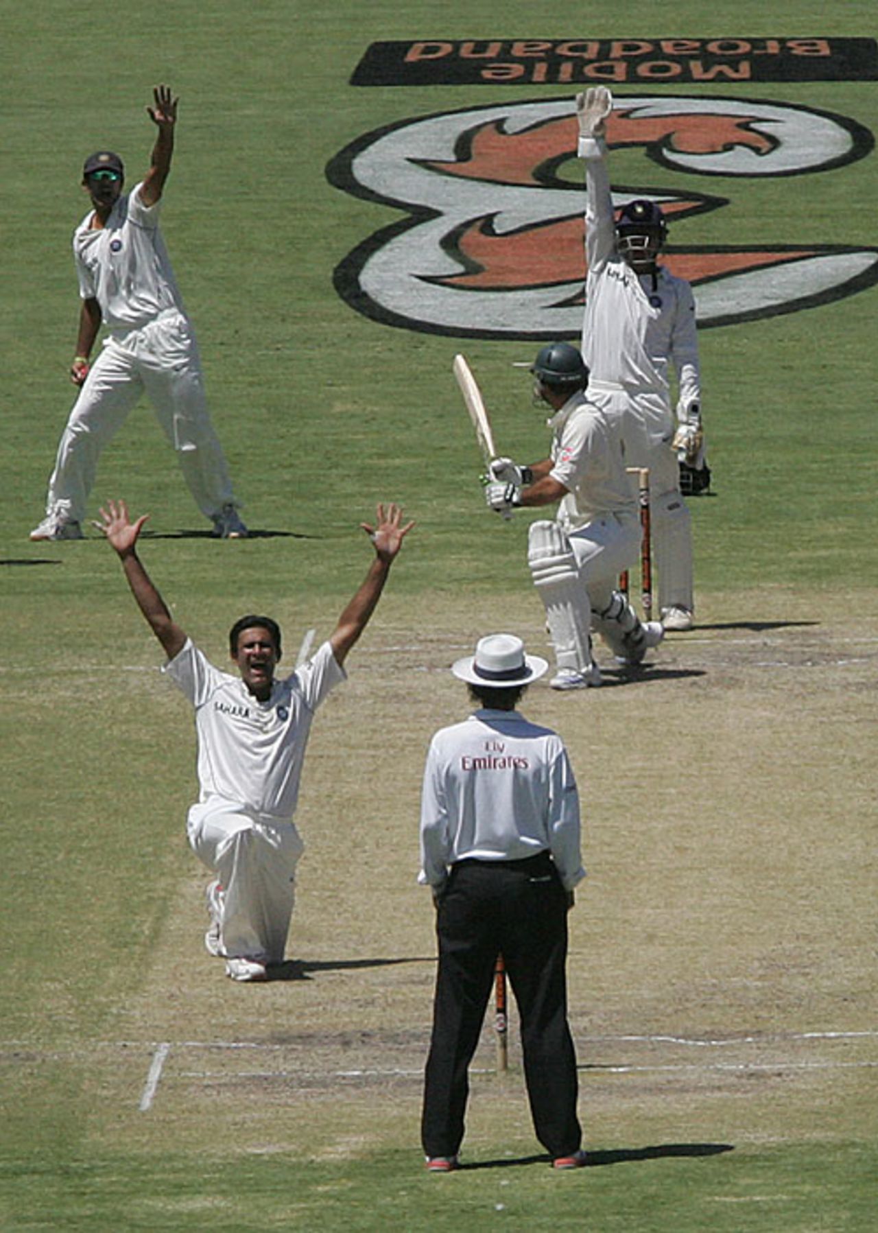 Anil Kumble unsuccessfully appeals for the wicket of Ricky Ponting, Australia v India, 4th Test, Adelaide, 4th day, January 27, 2008