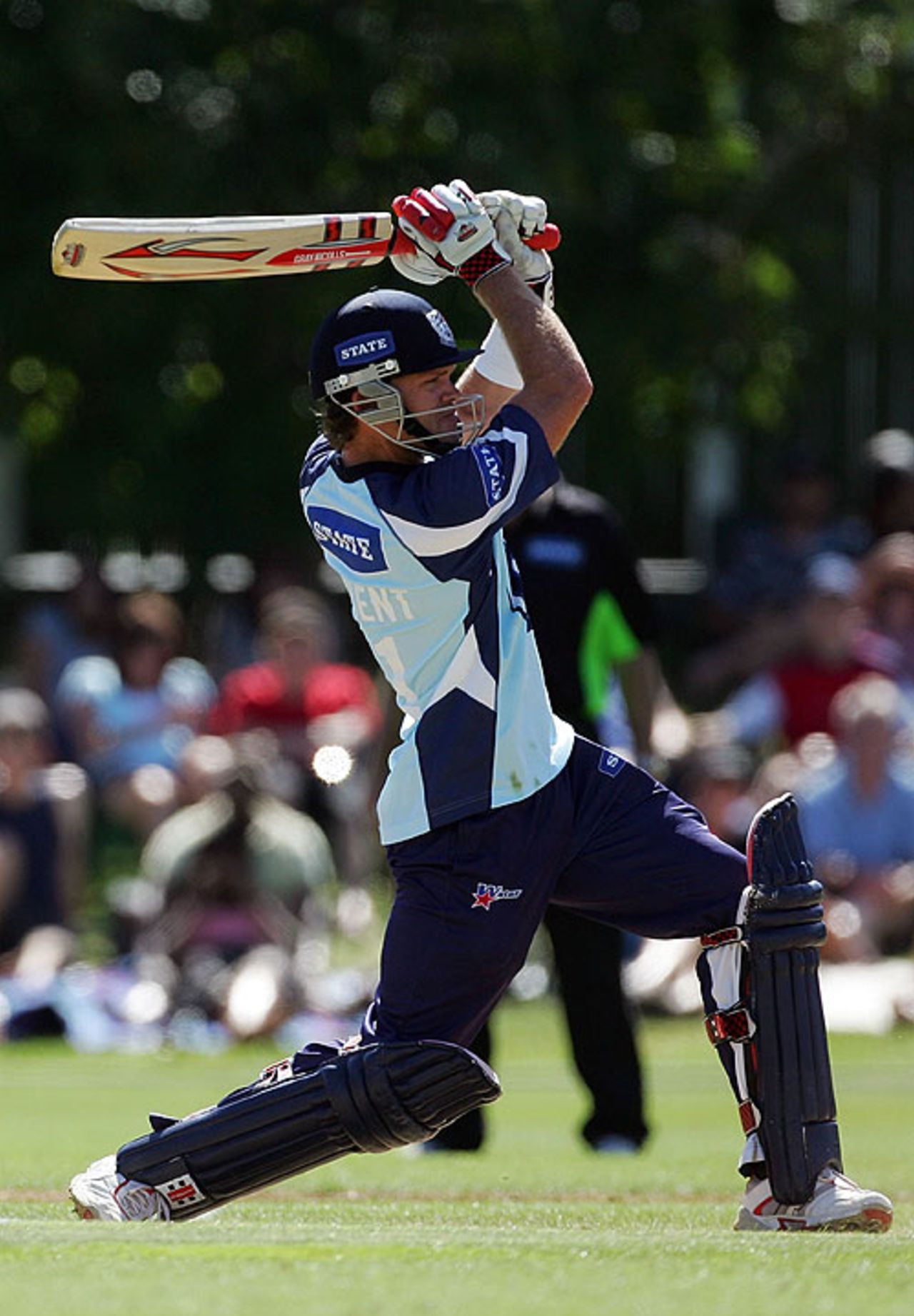 Lou Vincent drills one during his match-winning 79, Auckland v Wellington, State Twenty20, Auckland, January 28, 2008
