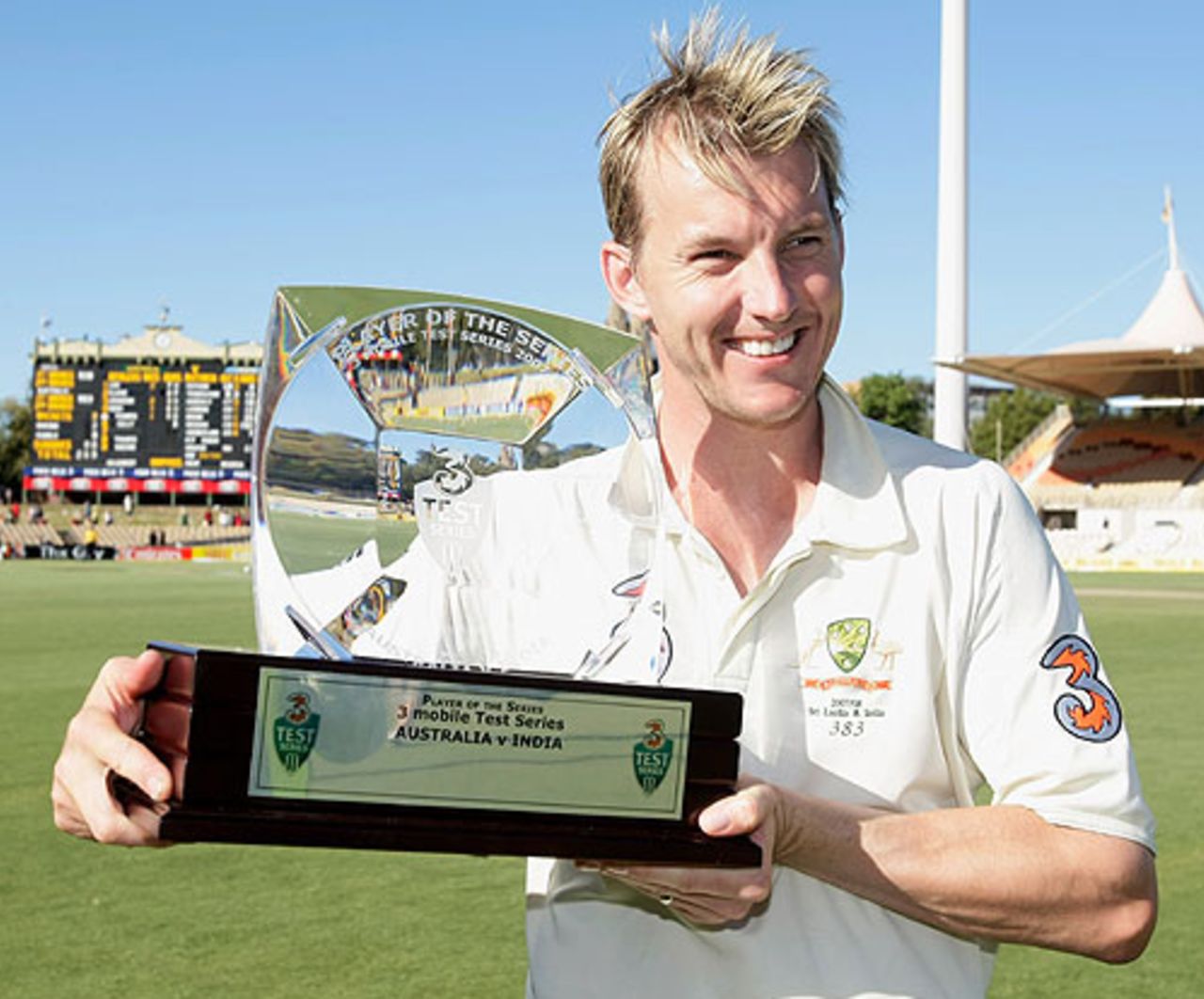 Brett Lee was adjudged Player of the Series for his 24 wickets, Australia v India, 4th Test, Adelaide, 5th day, January 28, 2008
