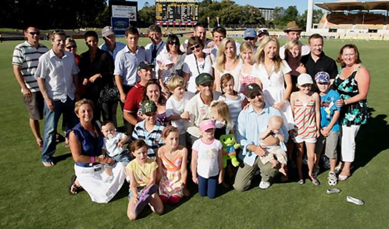 Adam Gilchrist poses with family members after playing his last Test, Australia v India, 4th Test, Adelaide, 5th day, January 28, 2008