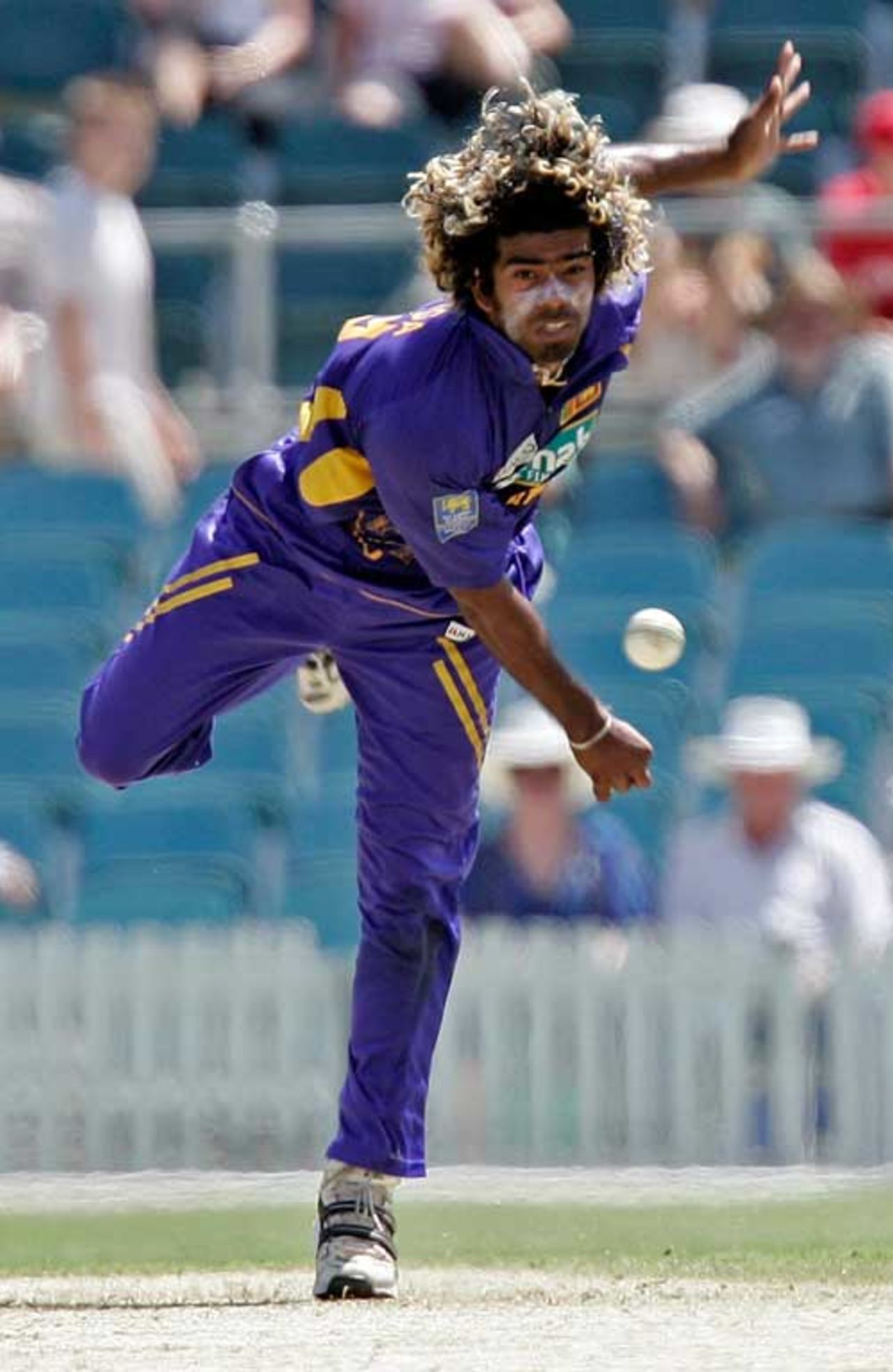 Lasith Malinga collected three wickets, Prime Minister's XI v Sri Lankans, Tour match, Canberra, January 30, 2008