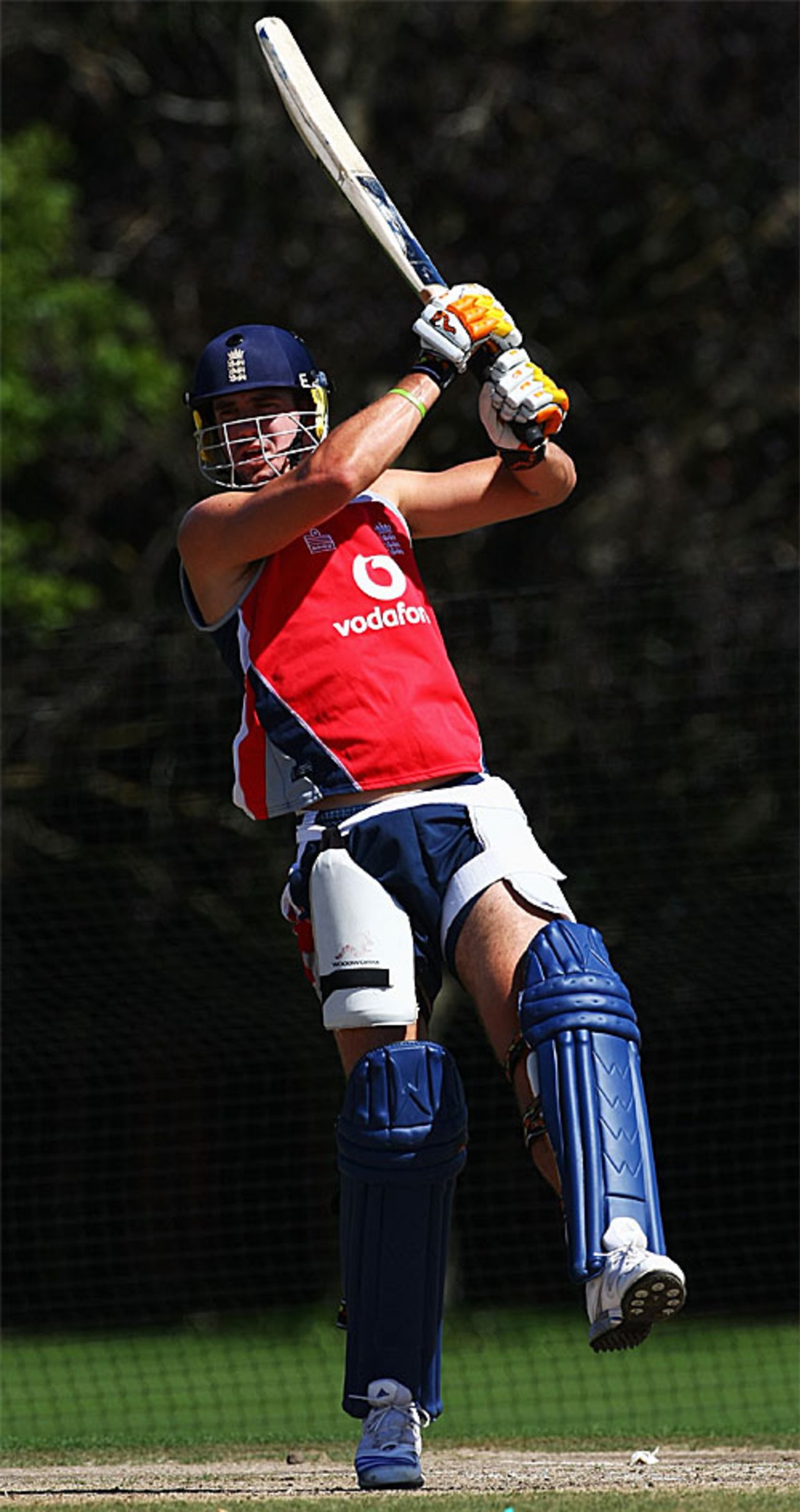 Kevin Pietersen tests out his arms in training, Christchurch, February 1, 2008