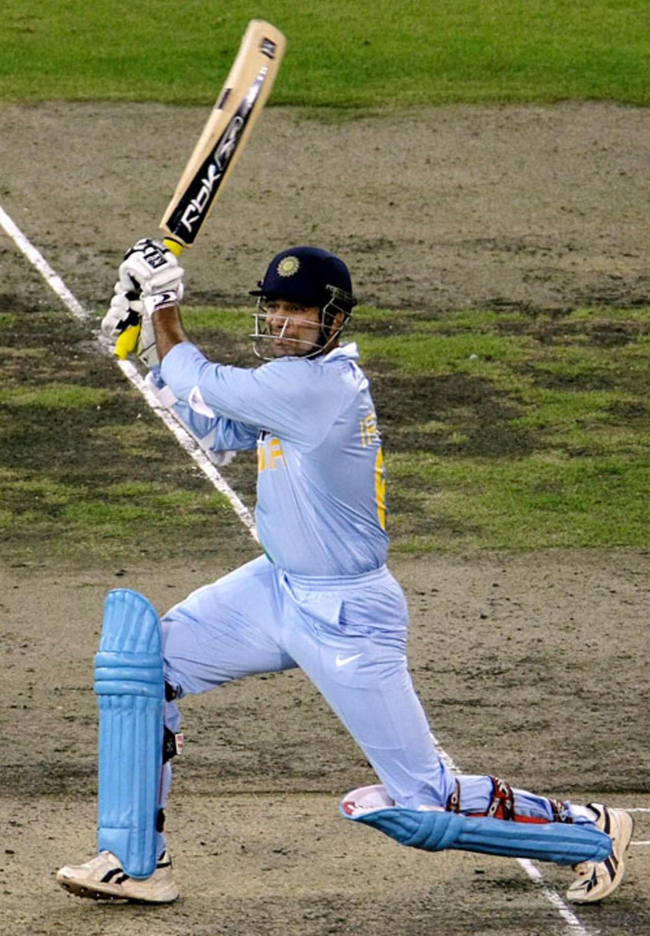 Irfan Pathan's 26 was the only score in double figures for India, Australia v India, Twenty20 international, Melbourne, February 1, 2008