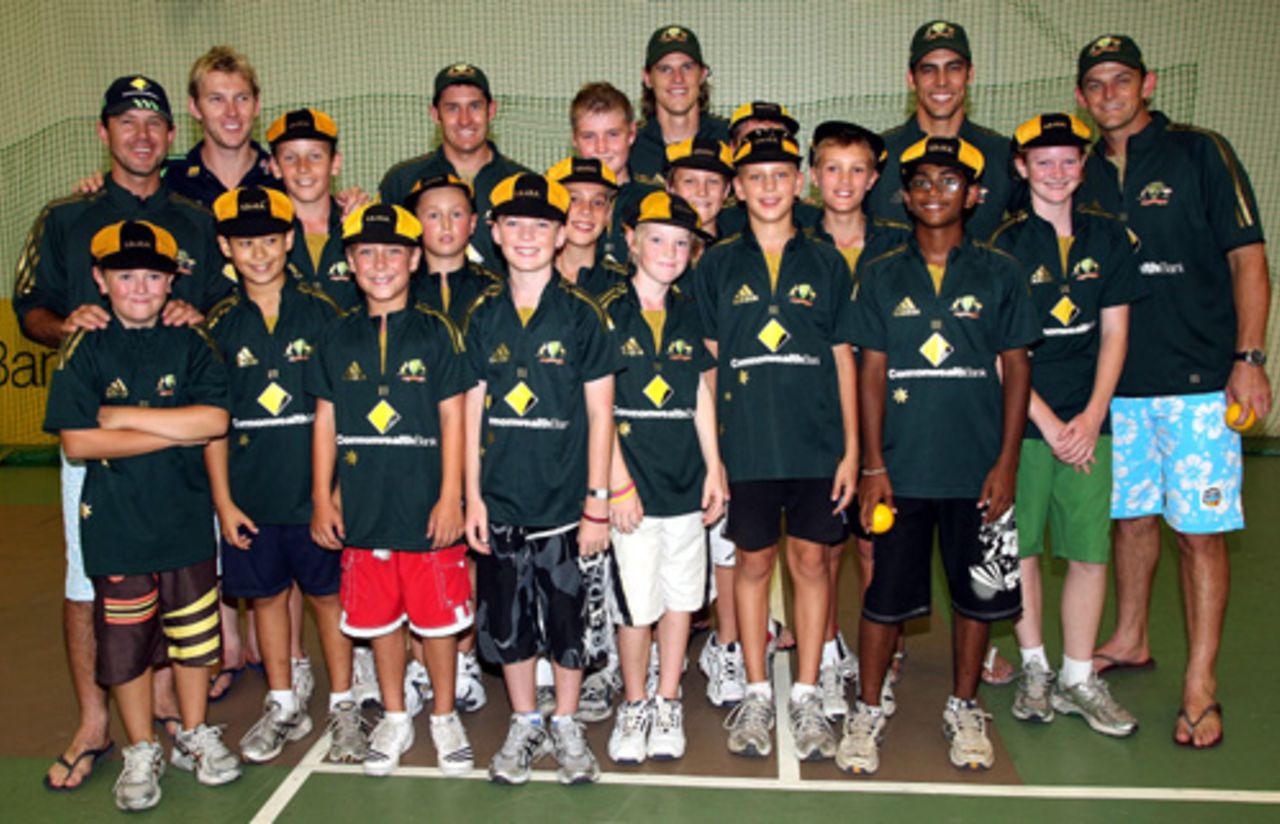 Ricky Ponting, Brett Lee, Michael Hussey, Nathan Bracken, Mitchell Johnson and Adam Gilchrist take part in a promotional event, Brisbane, February 2, 2008 
