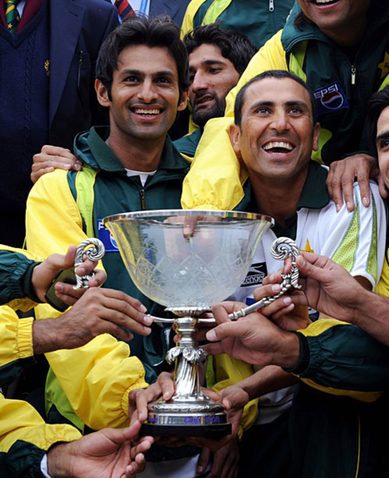 Shoaib Malik and Younis Khan with the trophy, Pakistan v Zimbabwe, 5th ODI, Sheikhupura, February 2, 2008 